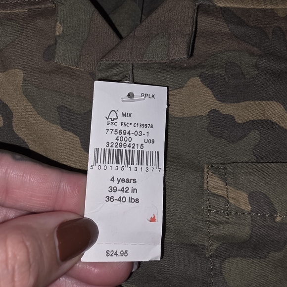 Gap | 4T Kids Camouflage Button-Up Shirt - Picture 3 of 3